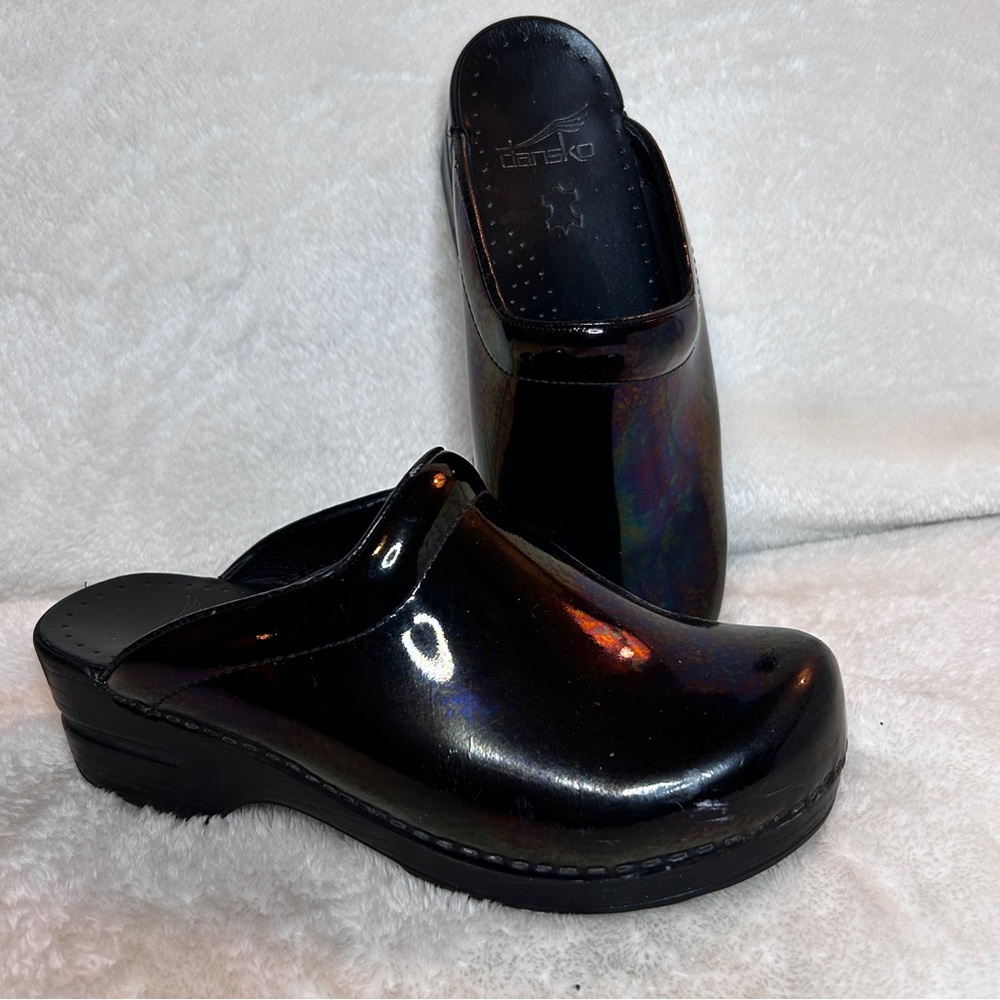 Dansko Sonja Clogs Black Iridescent Patent